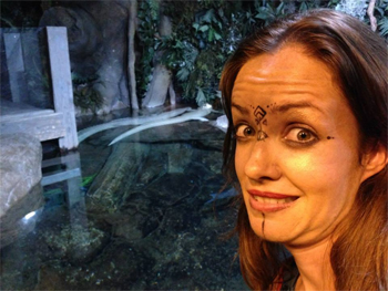 I really gotta stop going to aquariums at night.